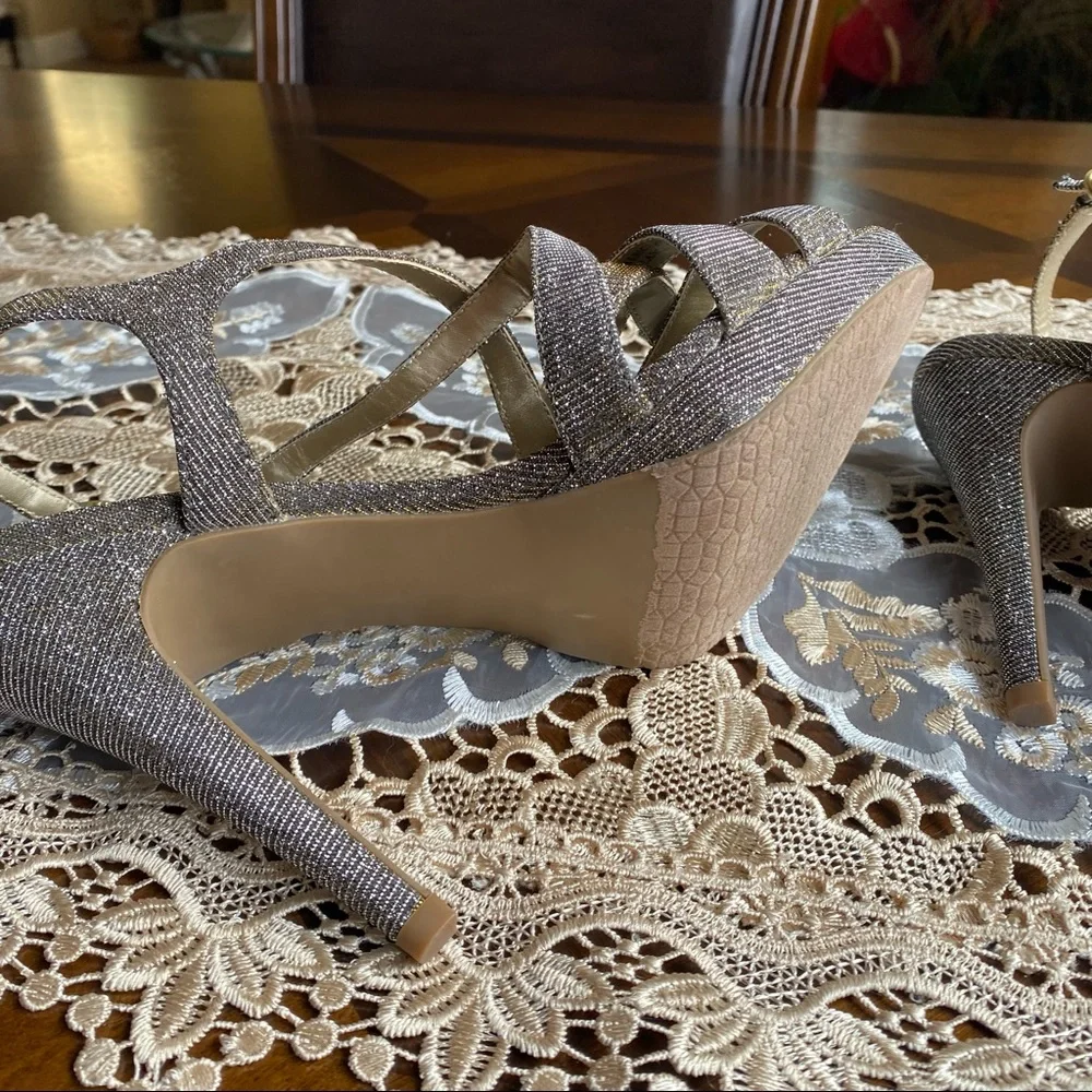 Audrey Brooke High heel metallic gold sandals NWOB